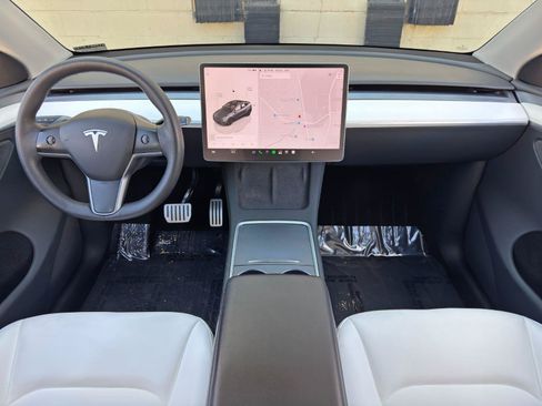 Used 2023 Tesla Model Y Performance AWD/4WD image 12
