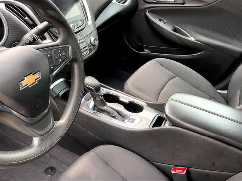 Used 2023 Chevrolet Malibu LT FWD image 16