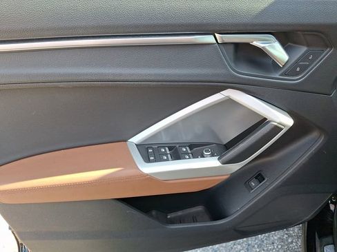 Used 2020 Audi Q3 2.0T Premium w/ Convenience Package image 13