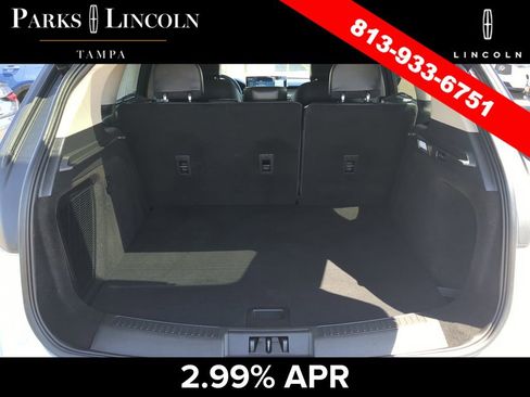 Certified 2025 Lincoln Corsair AWD w/ Equipment Group 101A image 8