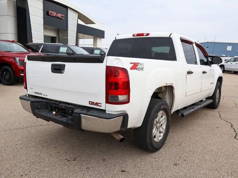 Used 2011 GMC Sierra 1500 SLE w/ Power Tech Package AWD/4WD image 3