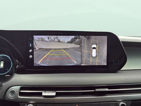 Used 2024 Hyundai Palisade SEL w/ Premium Package image 17