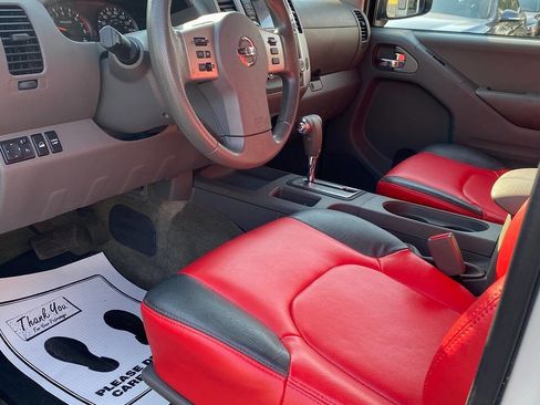 Used 2016 Nissan Frontier SV AWD/4WD image 19