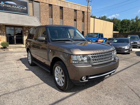 Used 2011 Land Rover Range Rover Supercharged AWD/4WD image 3