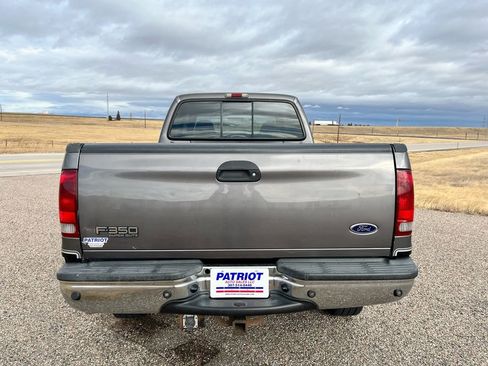 Used 2002 Ford F350 Lariat image 4