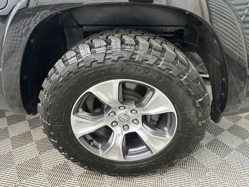 Used 2021 RAM 1500 Laramie w/ Sport Appearance Package AWD/4WD image 21