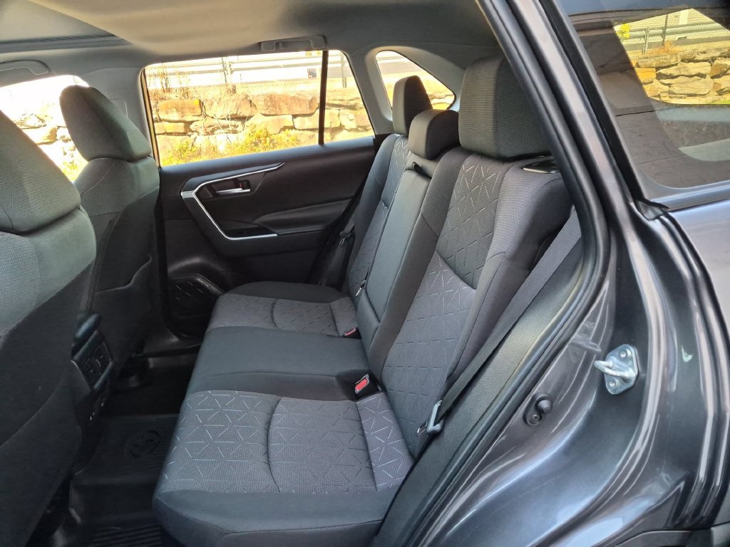 Used 2025 Toyota RAV4 XLE w/ Convenience Package AWD/4WD image 31
