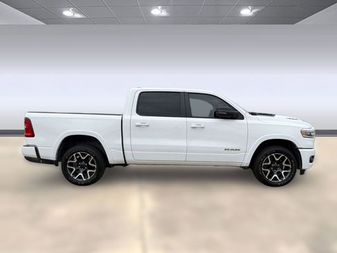Used 2025 RAM 1500 Laramie w/ Sport Appearance Package AWD/4WD image 8