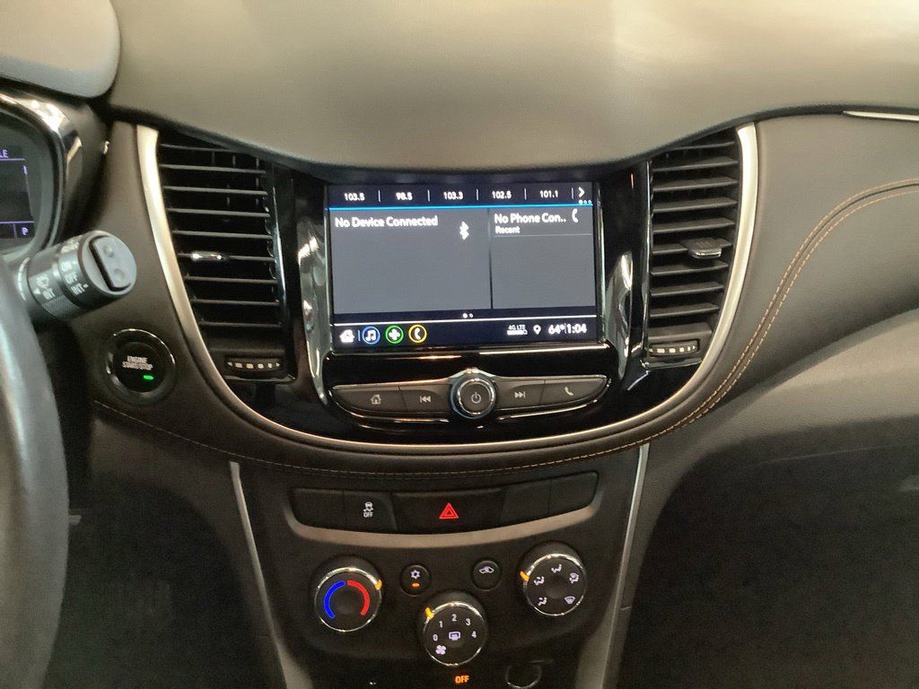 Used 2019 Chevrolet Trax LT w/ LT Convenience Package AWD/4WD image 12