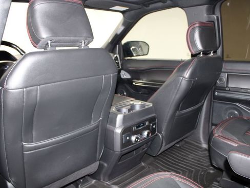 Used 2019 Ford Expedition Limited w/ Equipment Group 303A image 28