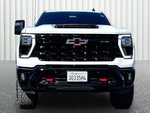 Used 2025 Chevrolet Silverado 2500 ZR2 w/ Technology Package image 22