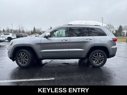 Used 2021 Jeep Grand Cherokee Limited AWD/4WD image 9