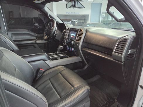 Used 2018 Ford F150 Raptor w/ Equipment Group 802A Luxury image 32