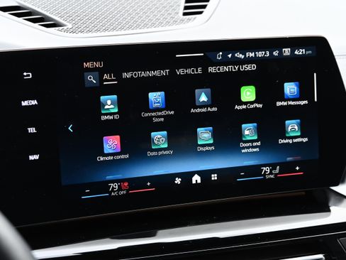 Certified 2025 BMW X2 xDrive28i image 17