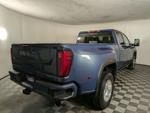 New 2026 GMC Sierra 3500 Denali Ultimate w/ LPO, Black Badging Package AWD/4WD image 7