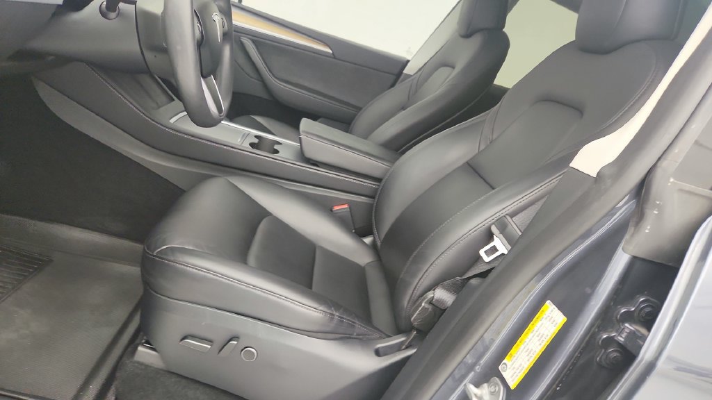 Used 2023 Tesla Model Y Long Range AWD/4WD image 14
