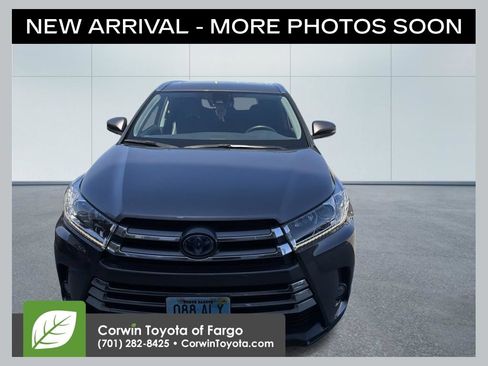 Used 2017 Toyota Highlander Limited w/ Protection Package #3 AWD/4WD image 1