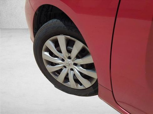 Used 2013 Toyota Corolla LE w/ Preferred Accessory Pkg #2 FWD image 10