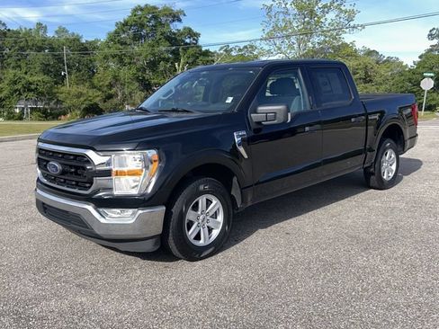 Used 2021 Ford F150 XLT w/ Equipment Group 301A Mid RWD image 4