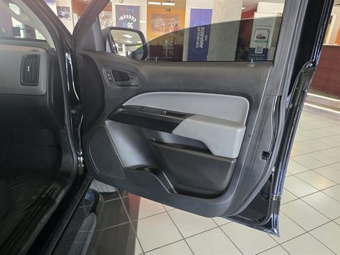Used 2022 Chevrolet Colorado W/T w/ WT Convenience Package RWD image 12