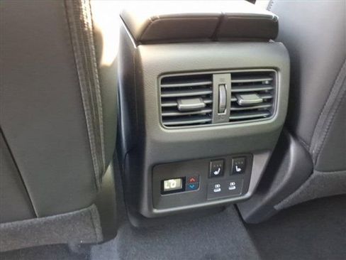 New 2026 Nissan Rogue Platinum image 29