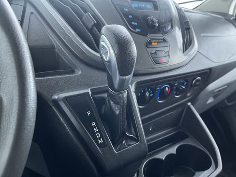 Used 2019 Ford Transit 250 130 Medium Roof image 19