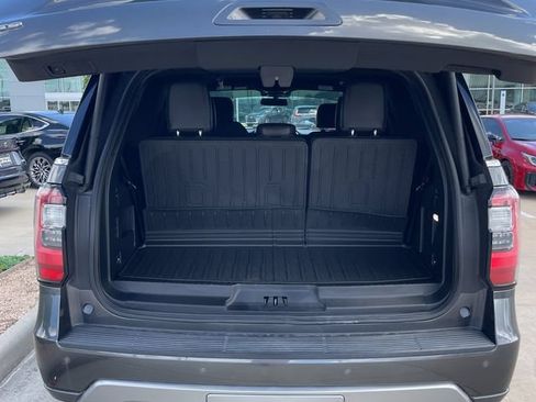 Used 2021 Ford Expedition Limited AWD/4WD image 7