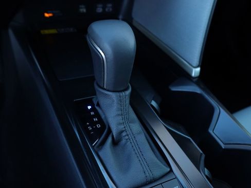 Used 2026 Toyota Camry SE image 24