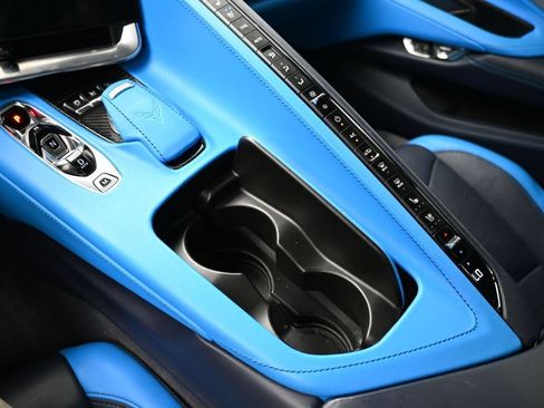 Used 2022 Chevrolet Corvette Stingray Premium Conv w/ Z51 Performance Package RWD image 13