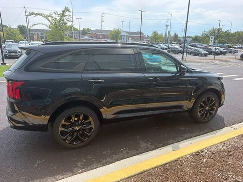 Used 2023 Kia Sorento SX AWD/4WD image 19