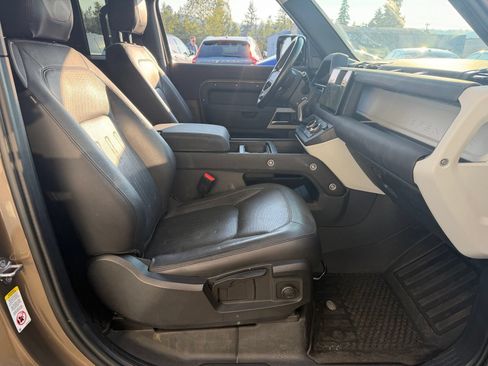 Used 2022 Land Rover Defender 90 S AWD/4WD image 20