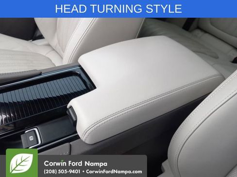 Used 2020 Jaguar F-PACE Portfolio AWD/4WD image 19
