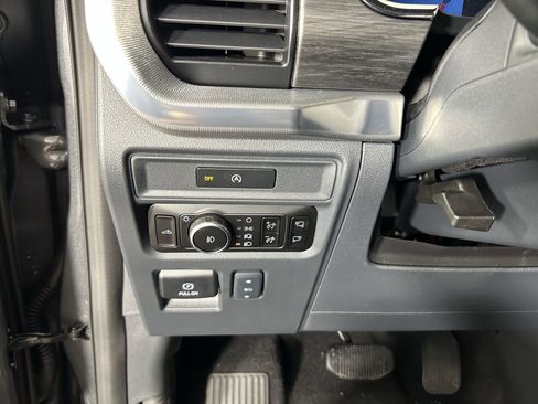 New 2025 Ford F150 Lariat w/ Equipment Group 501A Mid image 29