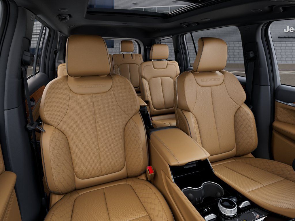New 2026 Jeep Grand Cherokee L Summit w/ Obsidian Package AWD/4WD image 16