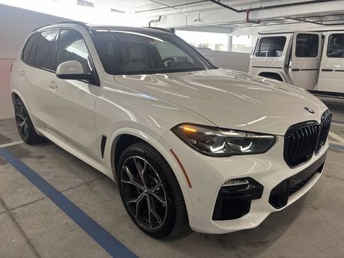Used 2021 BMW X5 sDrive40i w/ M Sport Package RWD image 2