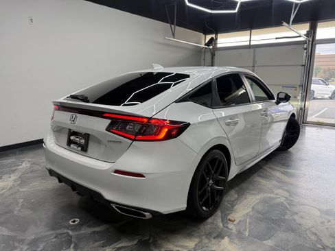 Used 2022 Honda Civic Sport Touring image 5