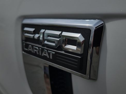 Used 2021 Ford F150 Lariat w/ Max Trailer Tow Package AWD/4WD image 21