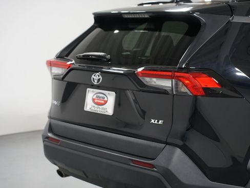 Certified 2023 Toyota RAV4 XLE Premium image 9
