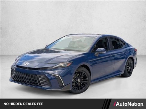 New 2026 Toyota Camry SE FWD image 1