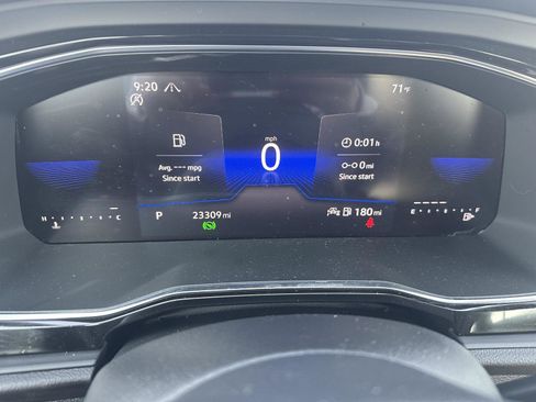 Used 2023 Volkswagen Jetta Sport image 11