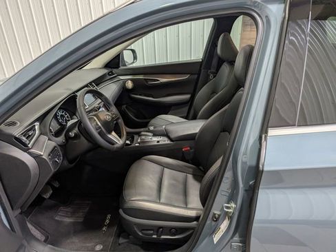 Used 2023 INFINITI QX50 Luxe AWD/4WD image 16