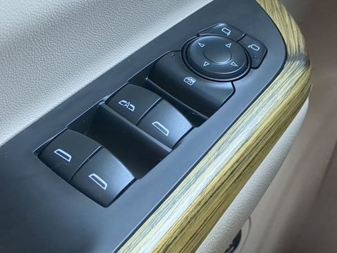 Used 2019 GMC Acadia Denali w/ Technology Package image 24