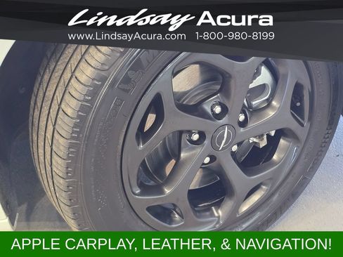 Used 2024 Chrysler Pacifica Limited FWD image 22