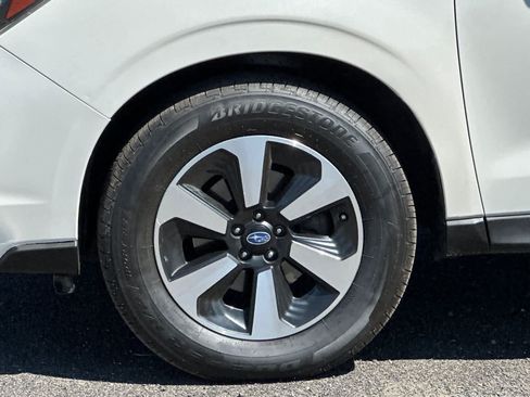 Used 2017 Subaru Forester 2.5i w/ Alloy Wheel Package AWD/4WD image 29