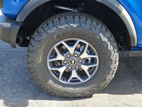 New 2025 Ford Bronco Badlands image 17