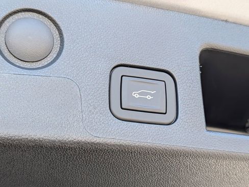 New 2026 GMC Terrain Elevation w/ Elevation Premium Package AWD/4WD image 29