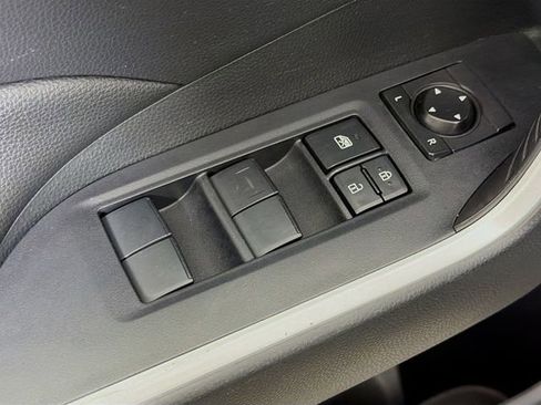 Used 2020 Toyota RAV4 XLE w/ Convenience Package AWD/4WD image 24