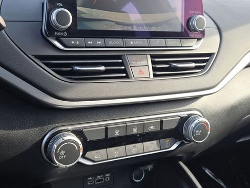 Used 2025 Nissan Altima 2.5 S image 25