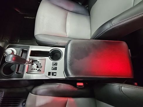 Used 2020 Toyota 4Runner SR5 image 21