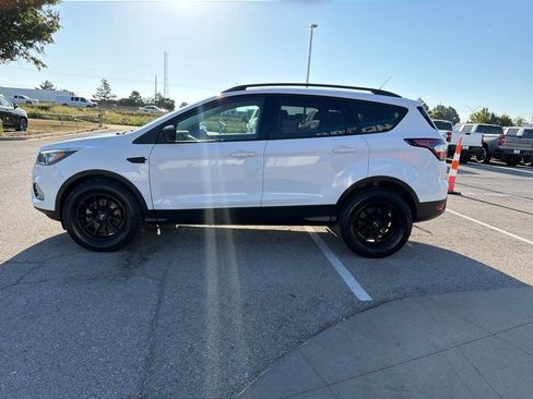 Used 2018 Ford Escape SE w/ SE Sport Appearance Package AWD/4WD image 6